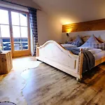 Gæstehus Desiree's Dahuim 3*