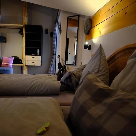 Desiree's Dahuim 힌델랑